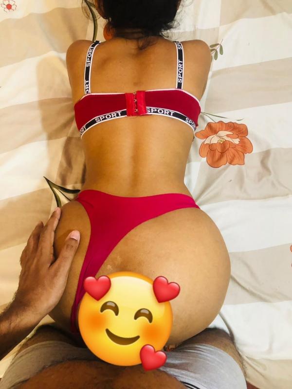 COUPLE LIVE CAM SHOW 🍑