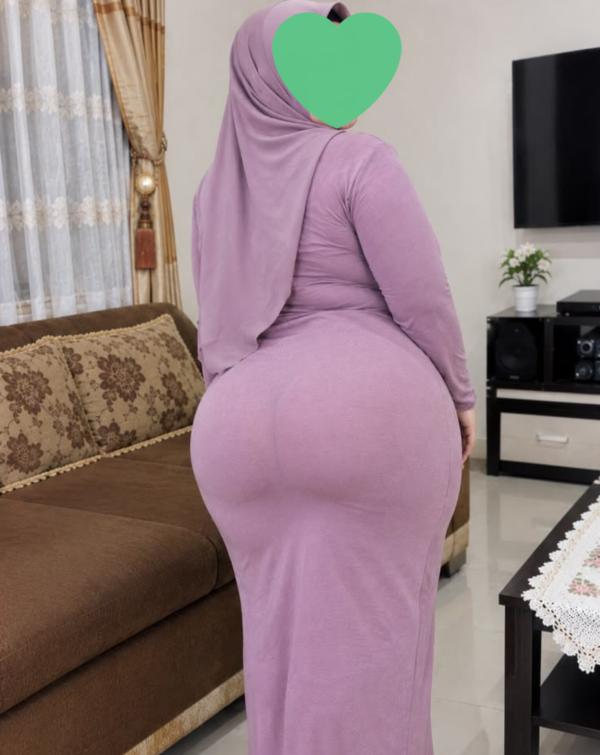New Muslim girl kollupitiya Rs.5000/=