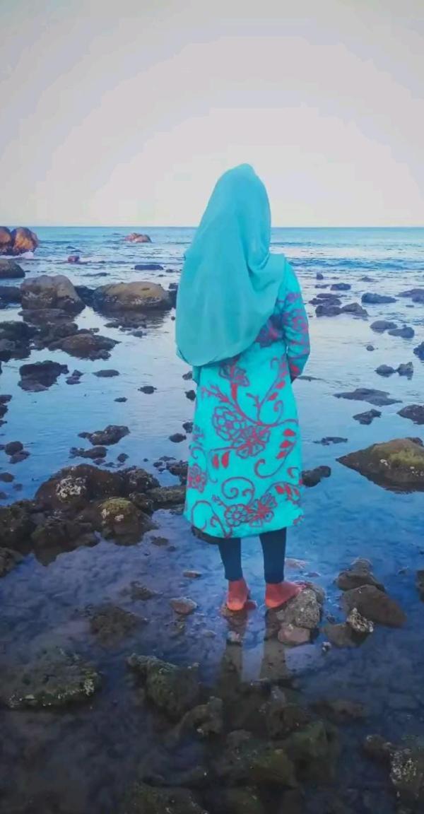 Real Muslim girl 👧 cam show available