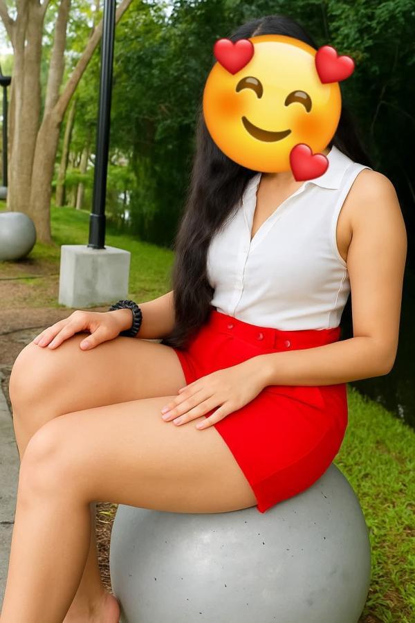 FULL SERVICE BEAUTIFUL GIRL